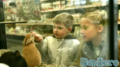 Her Kids Were Causing Chaos In The Store—But The Customer Said Her Parenting Wasn’t The Employee’s Concern